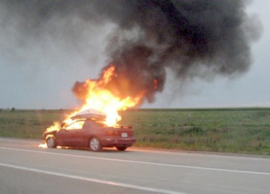 Un autotuturism s-a făcut scrum la Olimp